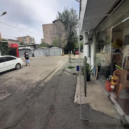 Vahe'S Corner House Hotel Erevan Exterior foto