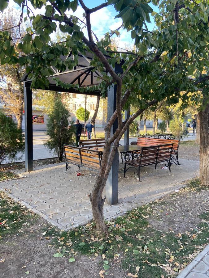 Vahe'S Corner House Hotel Erevan Exterior foto